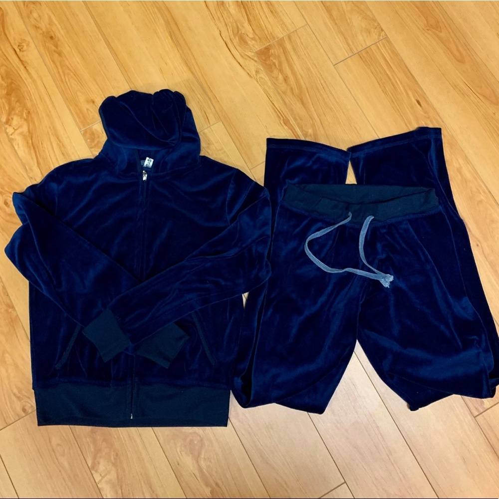 Set of two lounge wear